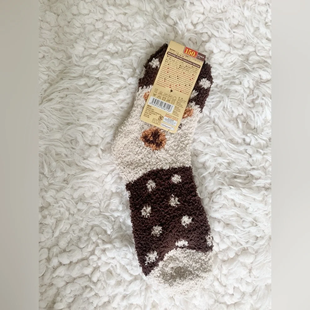 Daiso Women Brown and Cream Dual Sided Bear Face & Polka Dot Fluffy Socks